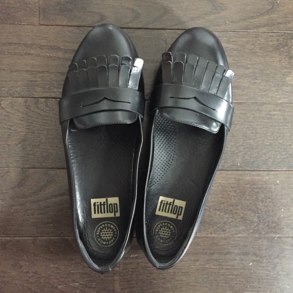 FitFlop Fringey Black SneakerLoafer Flats